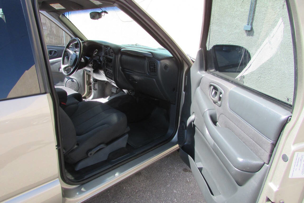Used 2003 GMC Sonoma SLS image 18