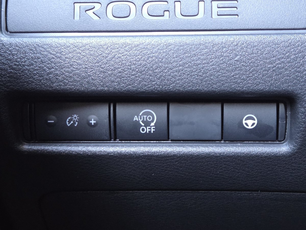 New 2027 Nissan Rogue SV w/ Cold Weather Package AWD/4WD image 32