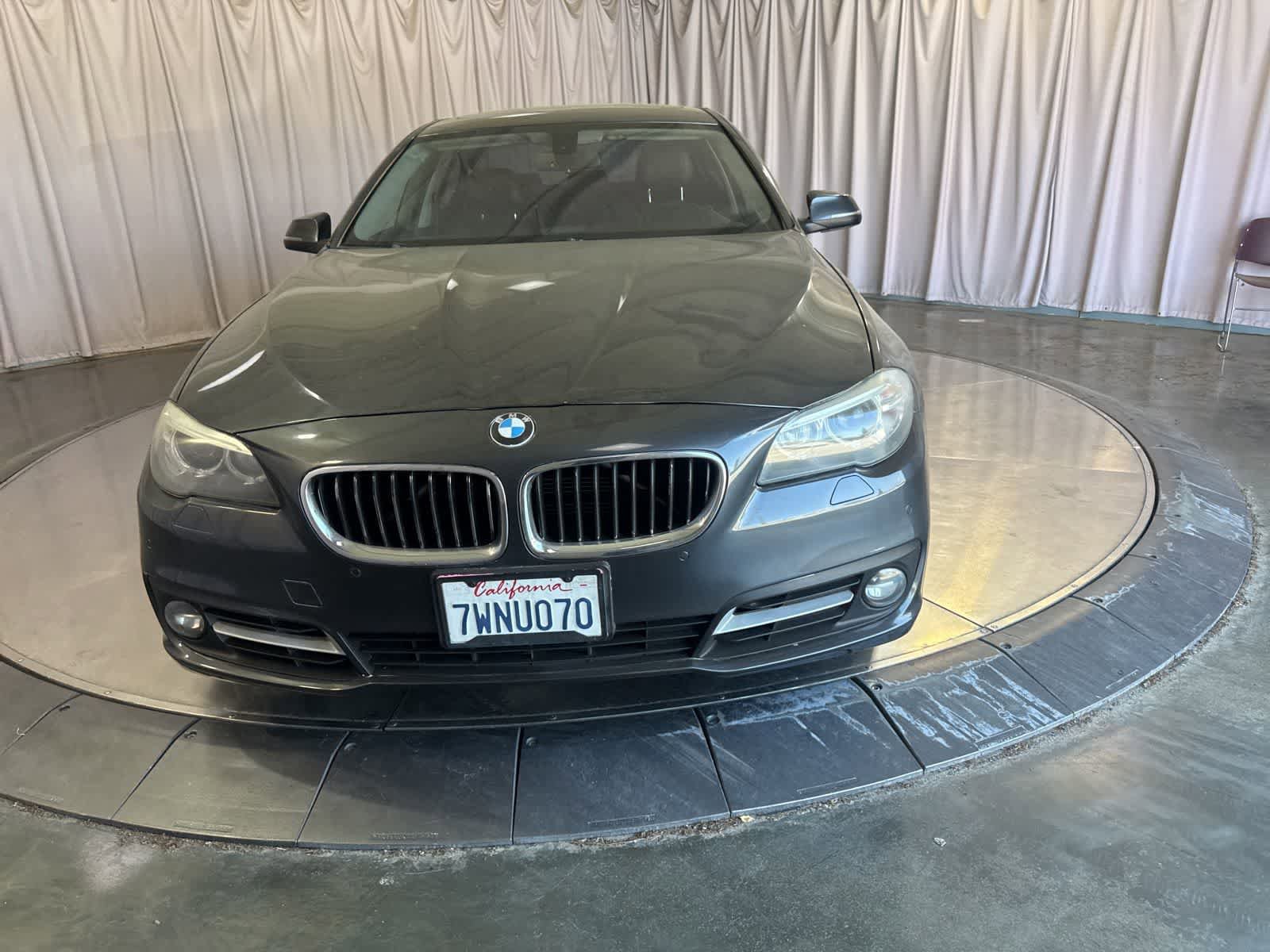 Used 2016 BMW 535i Sedan w/ Driver Assistance Package RWD image 2