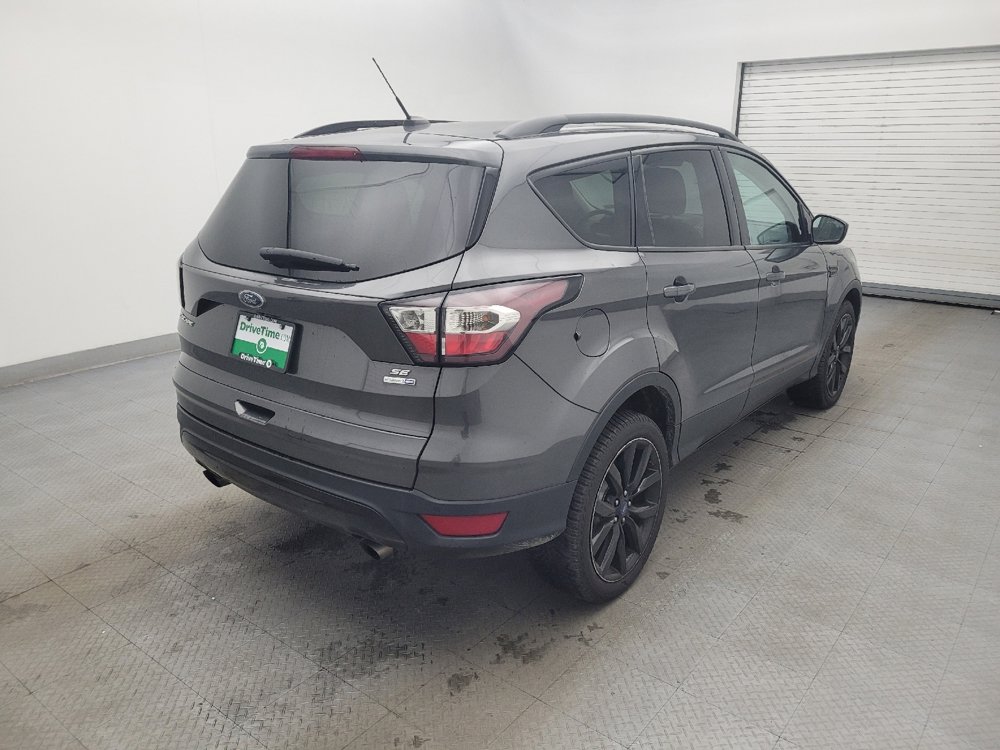 Used 2017 Ford Escape SE w/ Equipment Group 201A AWD/4WD image 9
