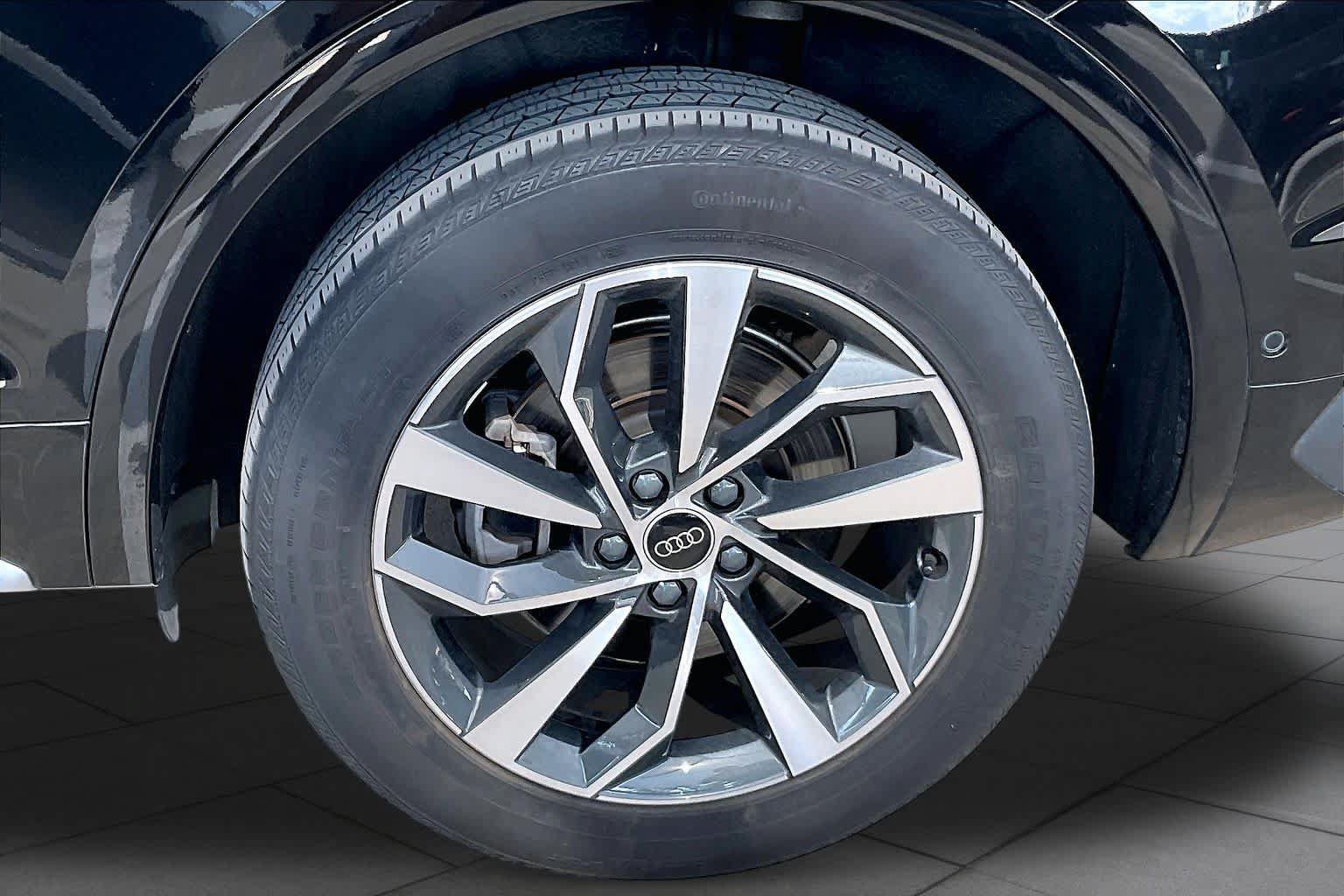 Used 2023 Audi Q5 2.0T Prestige AWD/4WD image 11