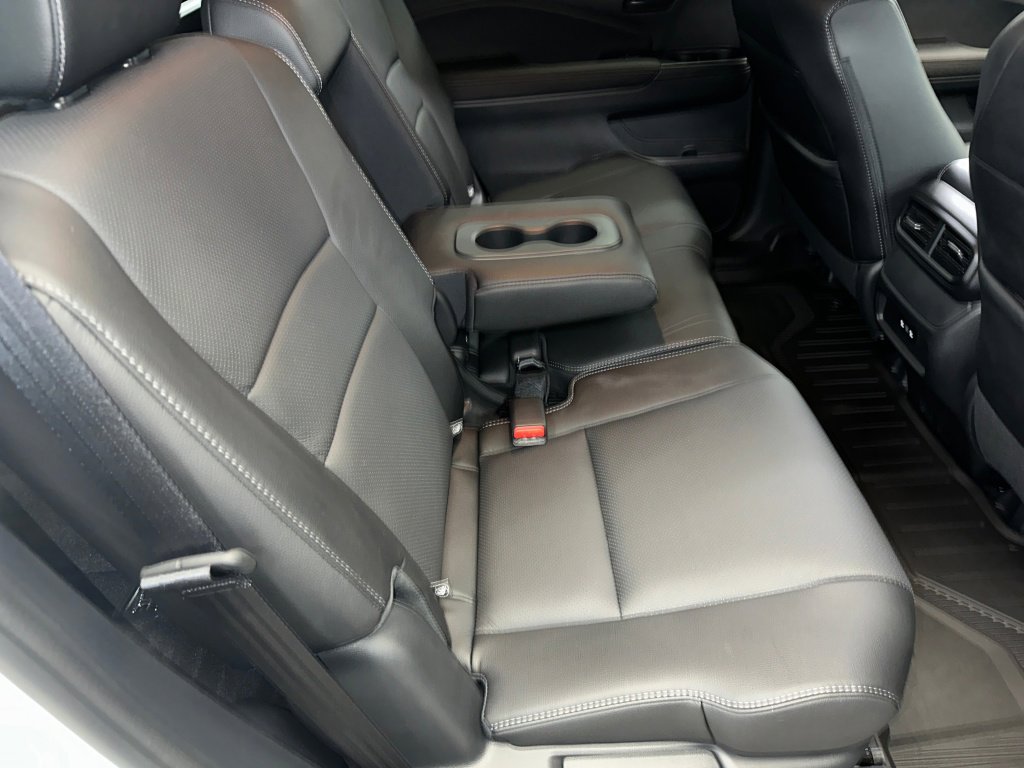 Used 2025 Honda Passport EX-L image 31