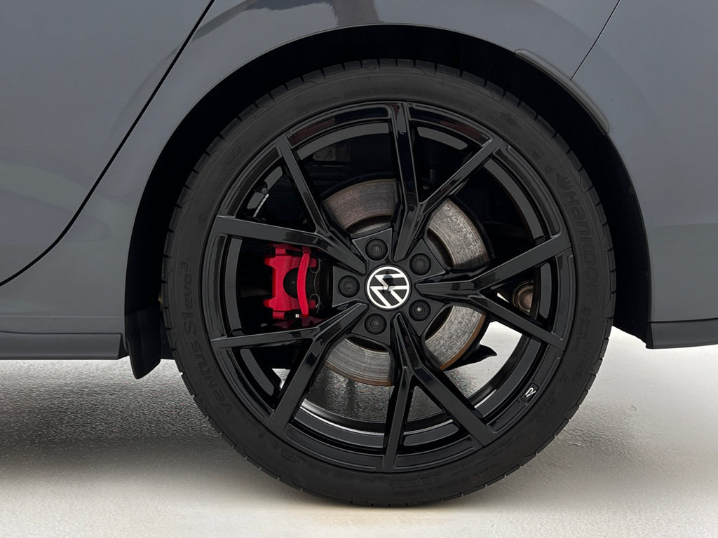 Used 2024 Volkswagen GTI SE FWD image 28