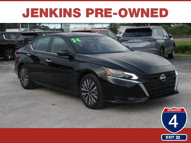 Used 2024 Nissan Altima 2.5 SV