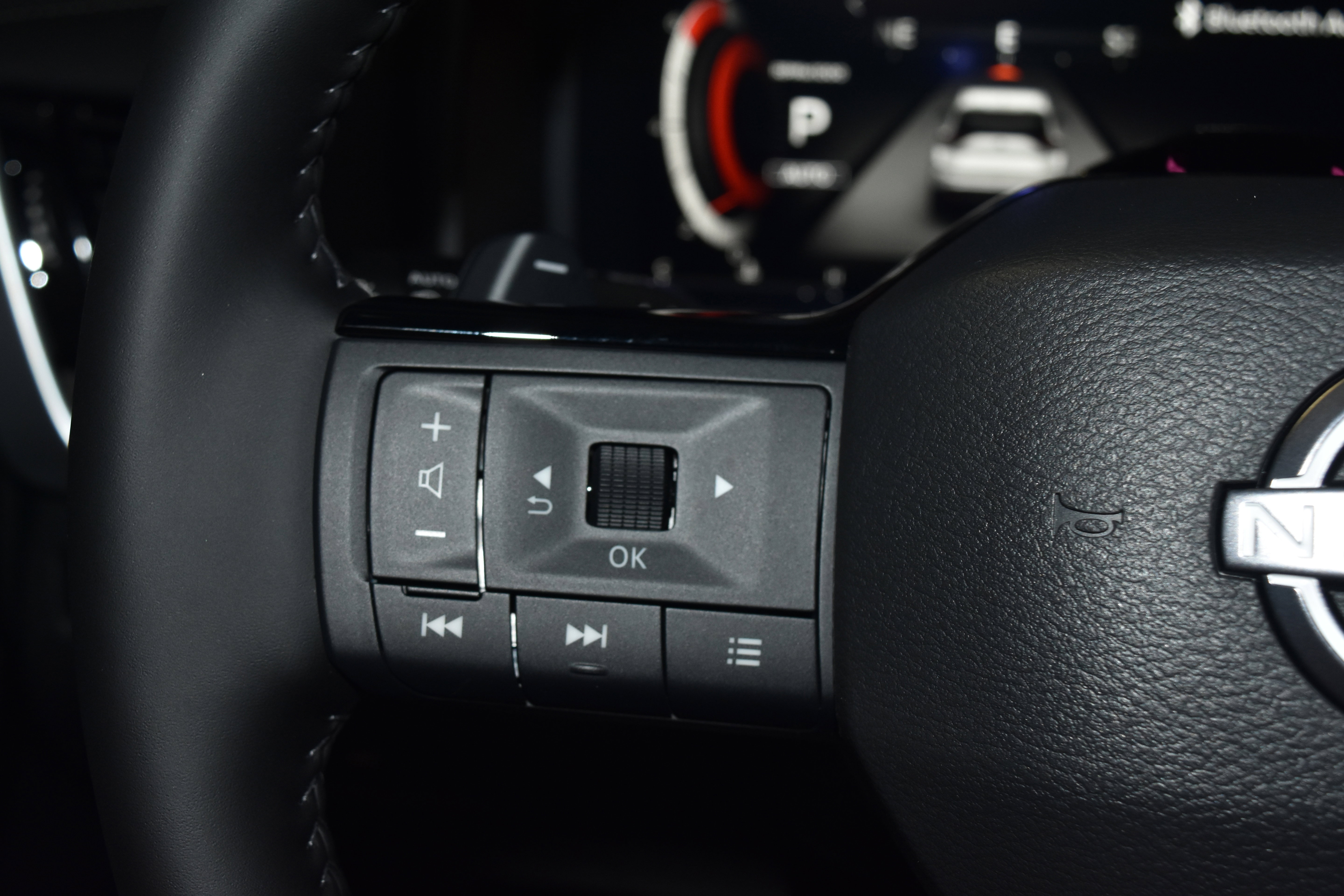 New 2026 Nissan Rogue Platinum w/ Tech Package AWD/4WD image 7
