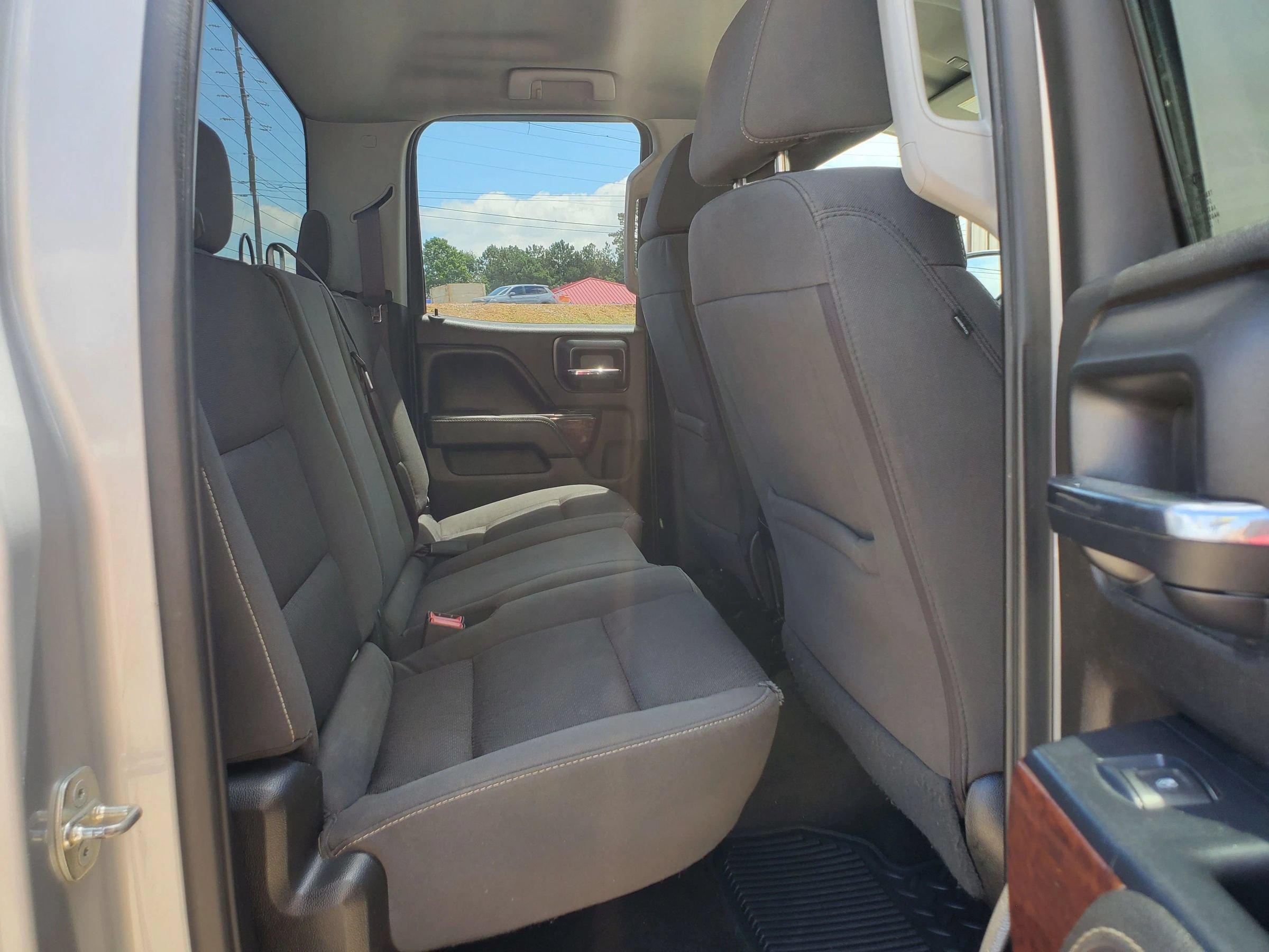 Used 2017 GMC Sierra 1500 SLE w/ SLE Value Package AWD/4WD image 5