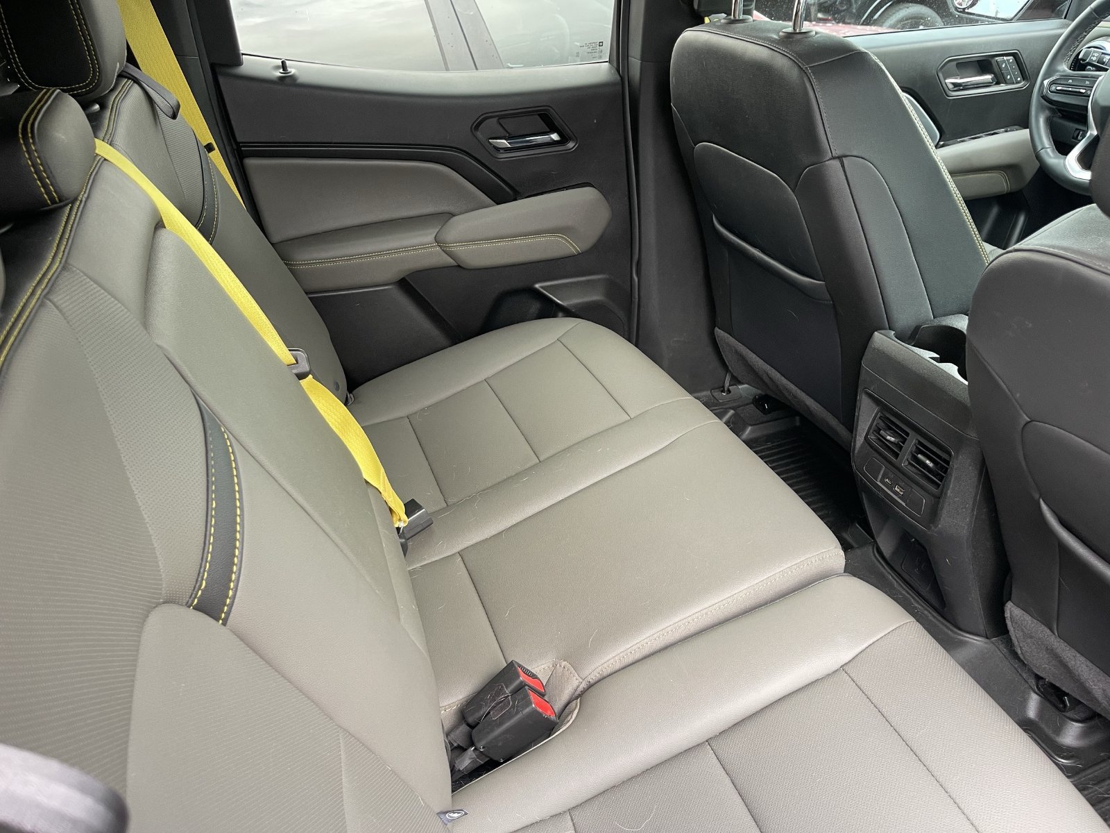Used 2024 Chevrolet Colorado ZR2 w/ ZR2 Convenience Package III AWD/4WD image 9