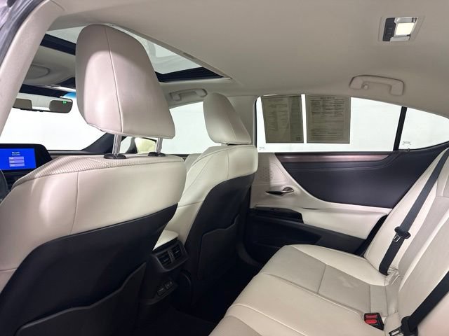 Used 2024 Lexus ES 350 w/ Premium Package FWD image 27