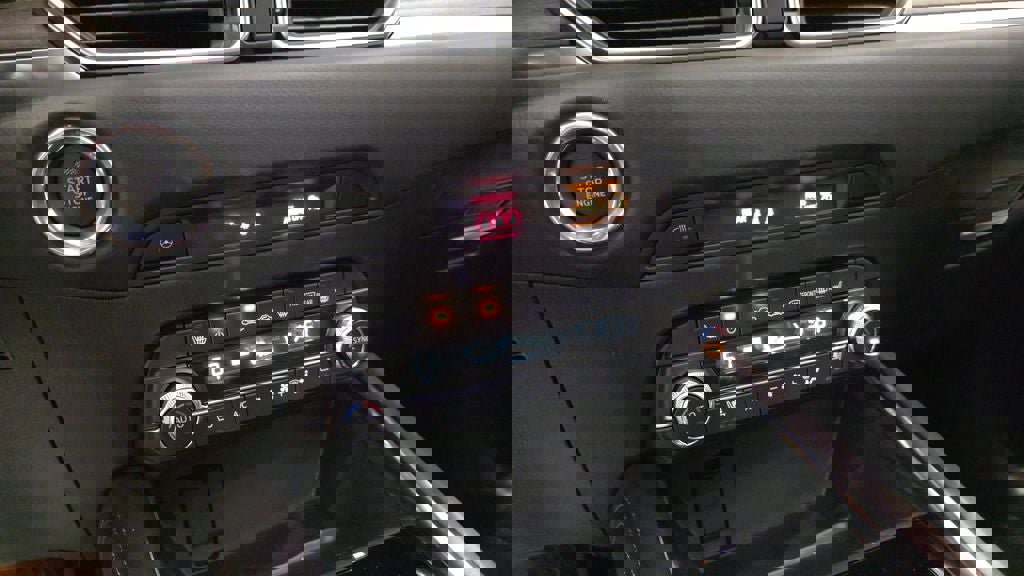 New 2025 MAZDA CX-5 Signature image 23