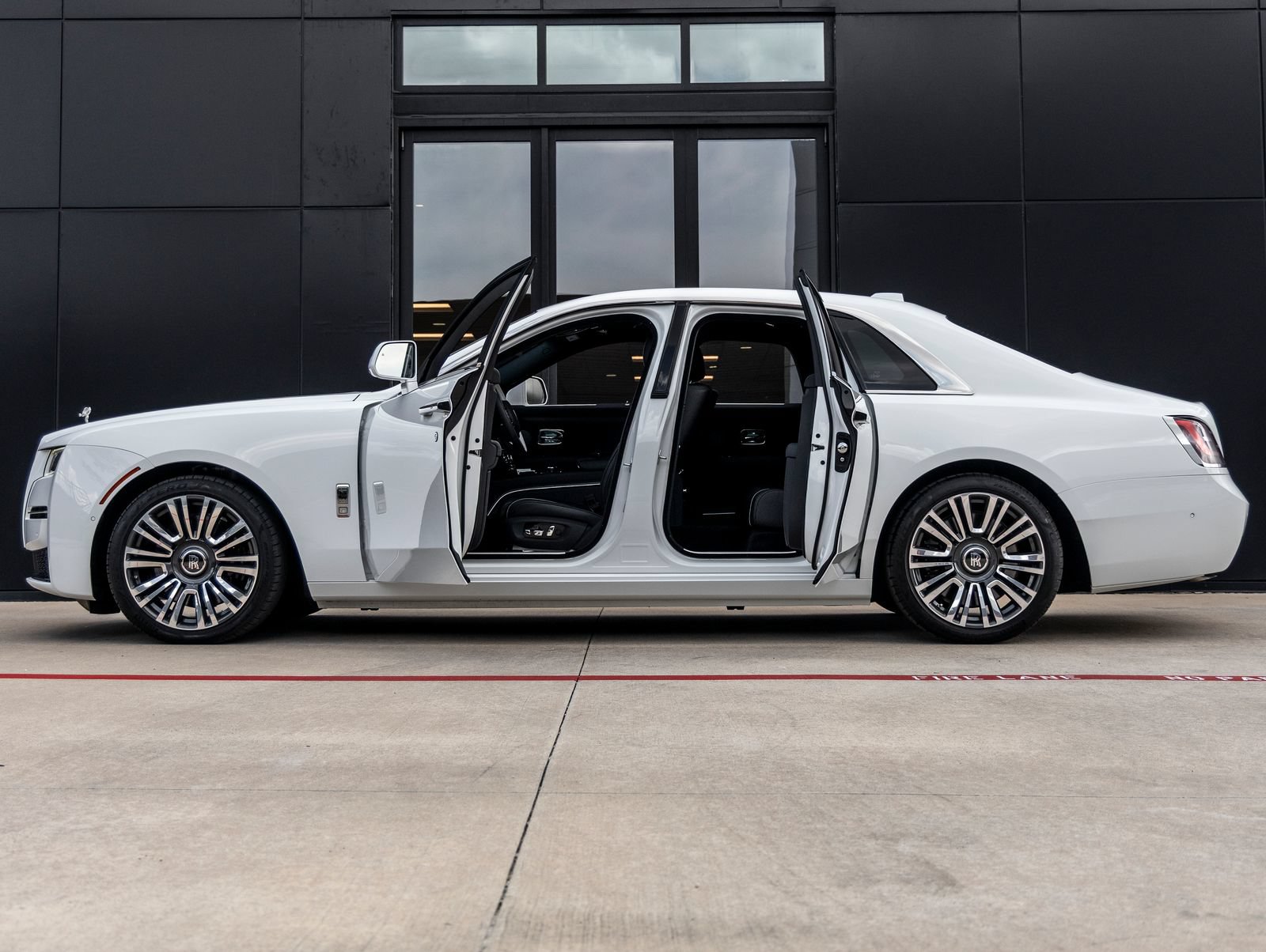 Certified 2024 Rolls-Royce Ghost AWD/4WD image 11