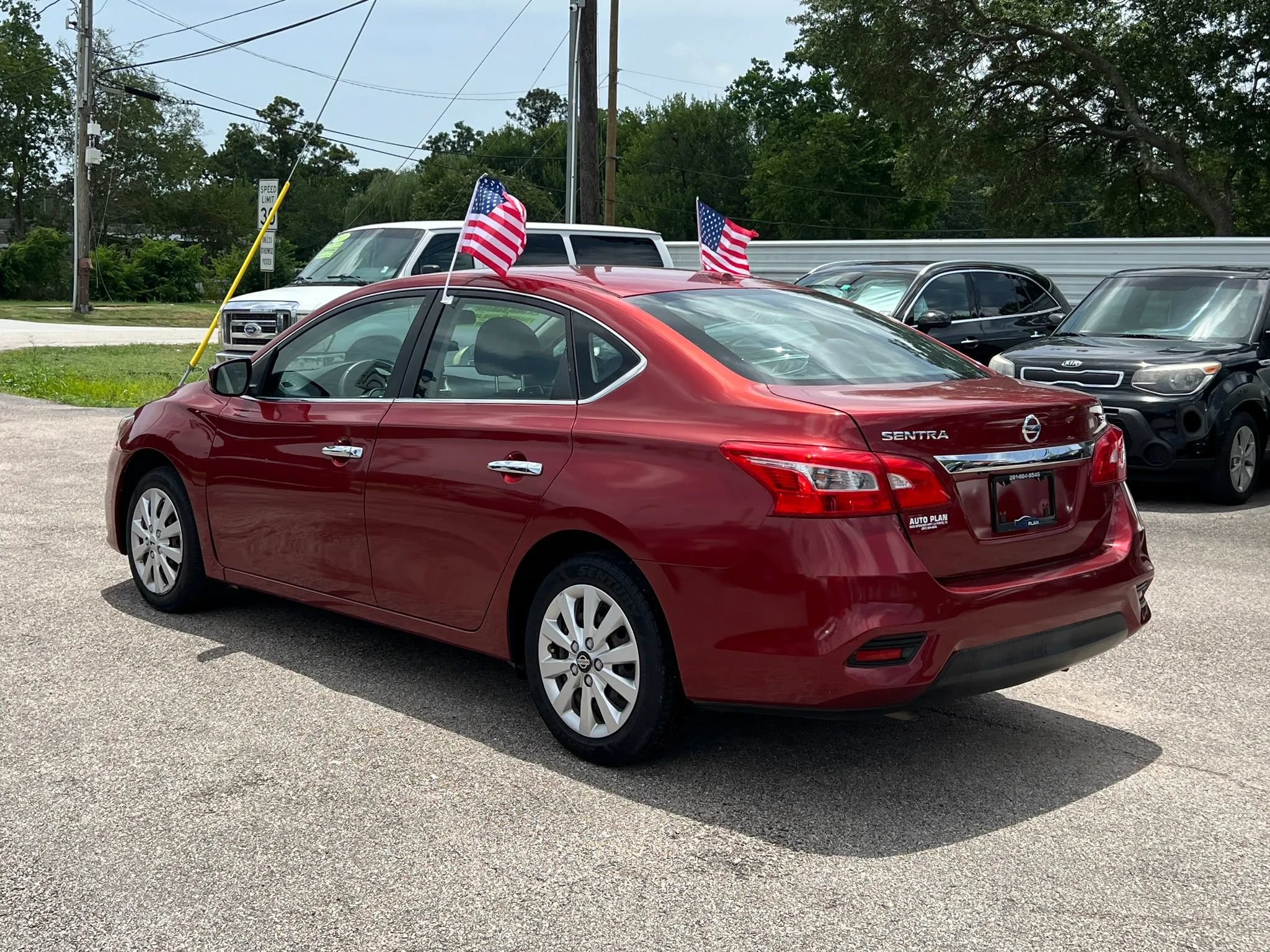 Used 2016 Nissan Sentra SV FWD image 8