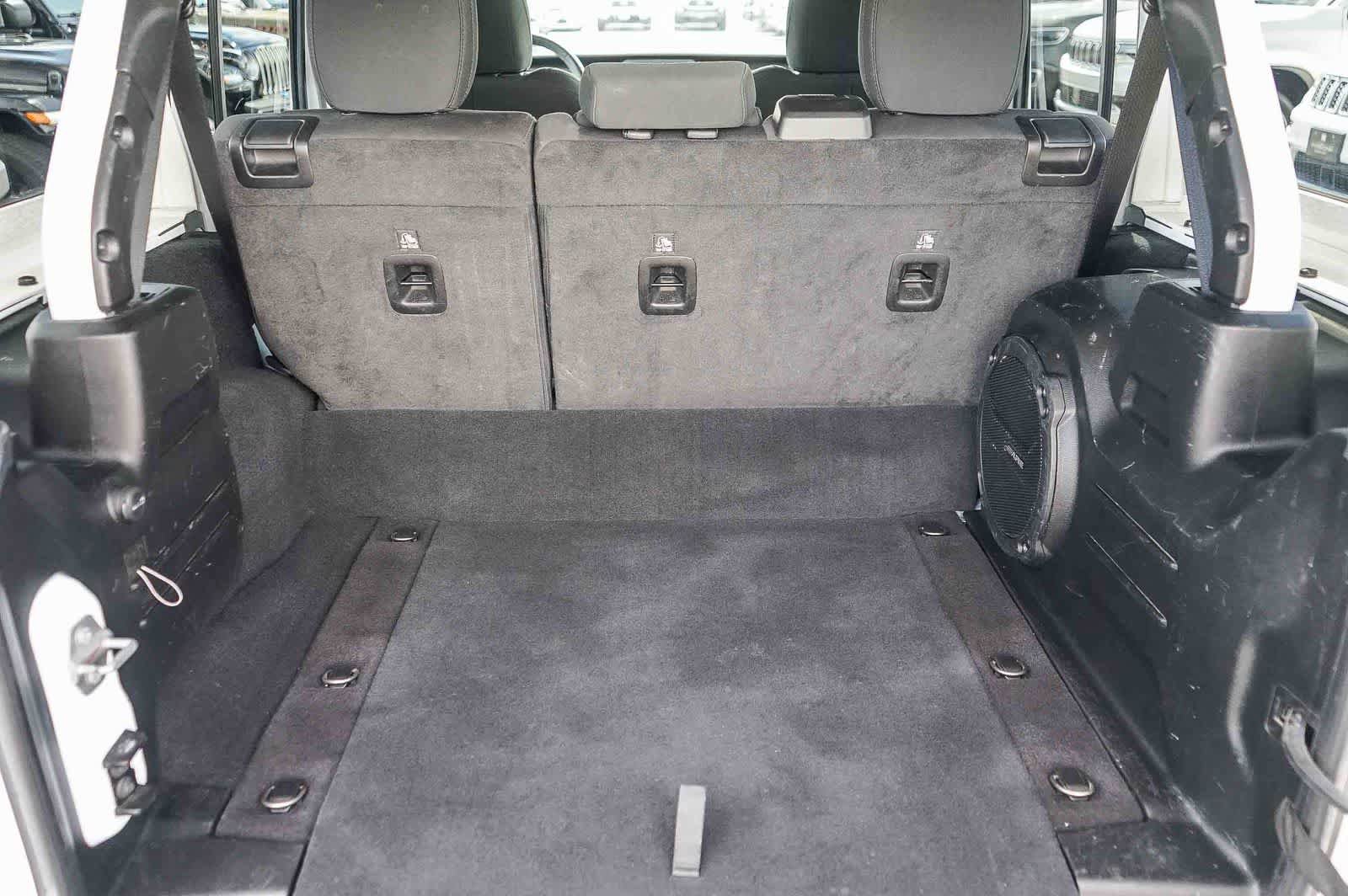 Used 2023 Jeep Wrangler Unlimited w/ Convenience Group image 23
