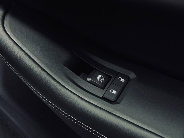 New 2026 Jeep Grand Cherokee Altitude image 14