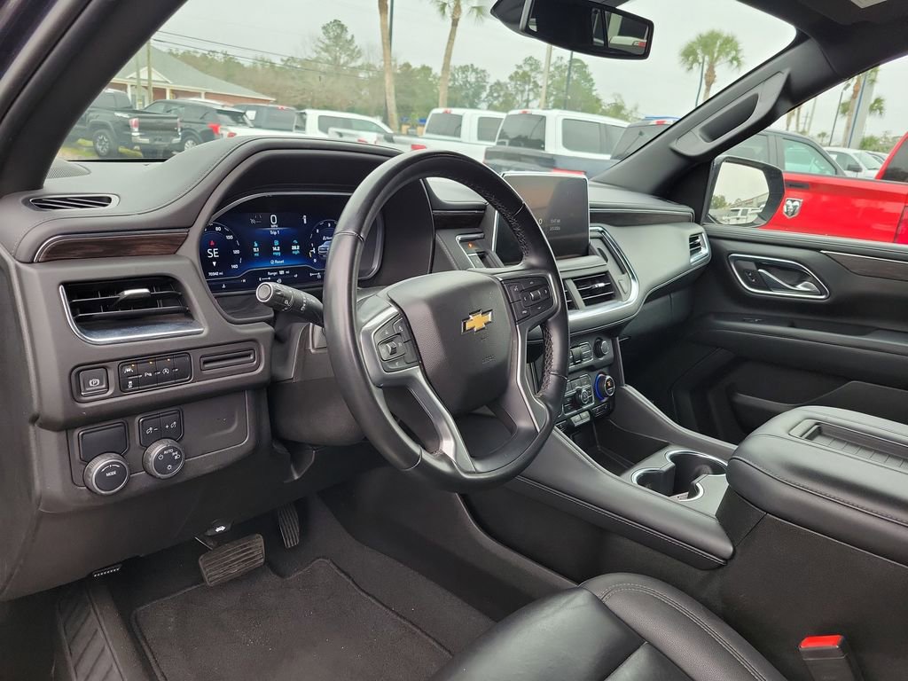 Used 2023 Chevrolet Suburban LT RWD image 14