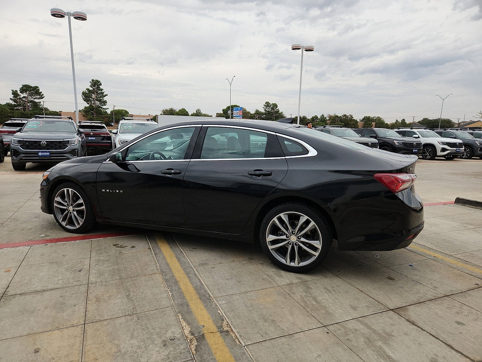 Used 2024 Chevrolet Malibu LT image 4
