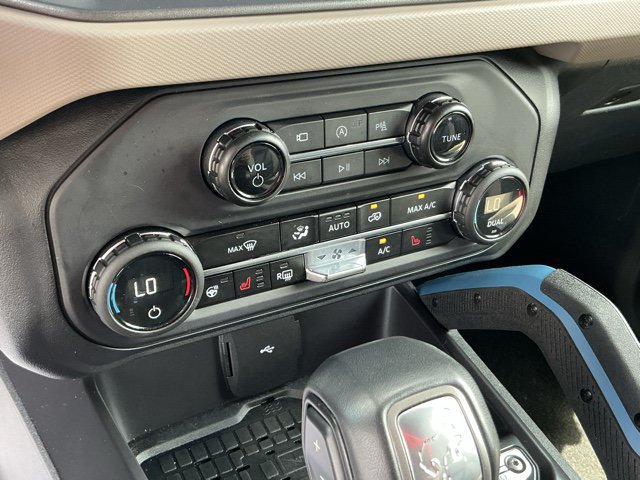Used 2024 Ford Bronco Wildtrak AWD/4WD image 24
