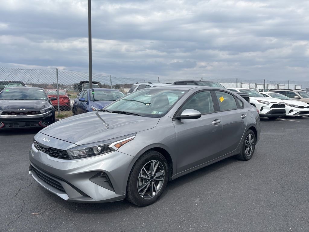 Used 2023 Kia Forte LXS w/ LXS Technology Package image 7