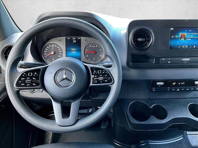 Used 2023 Mercedes-Benz Sprinter 2500 image 7