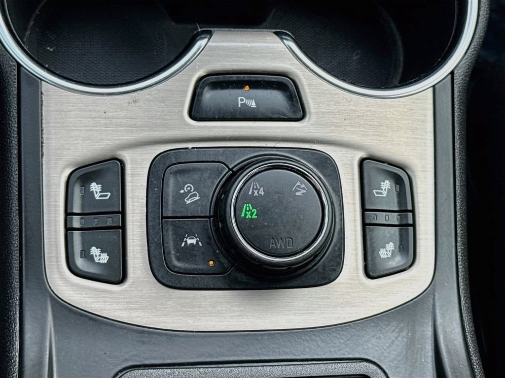 Used 2024 GMC Terrain Denali AWD/4WD image 21