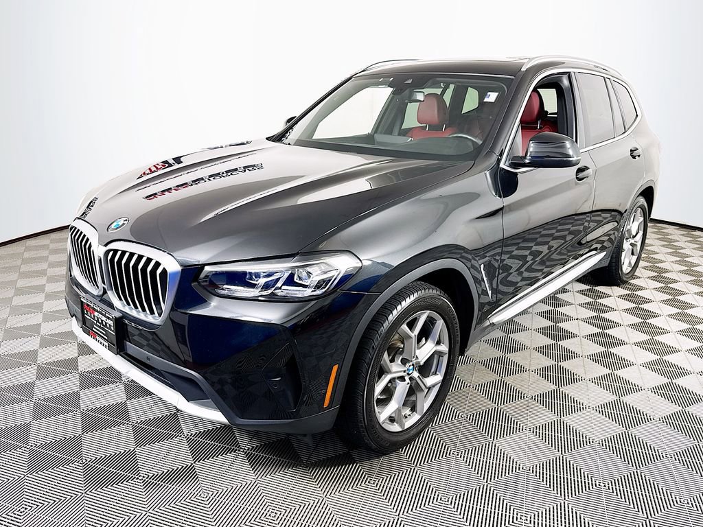 Used 2023 BMW X3 xDrive30i w/ Premium Package image 3
