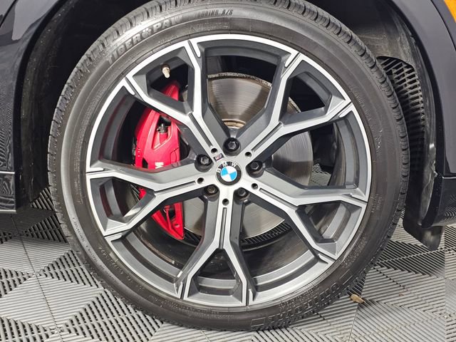 Used 2022 BMW X6 xDrive40i w/ M Sport Package image 9