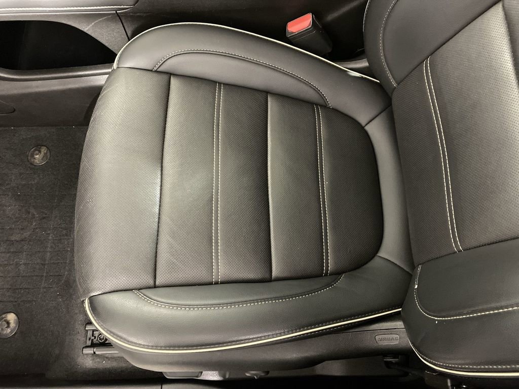 Certified 2023 GMC Acadia Denali w/ Black Diamond Edition image 22