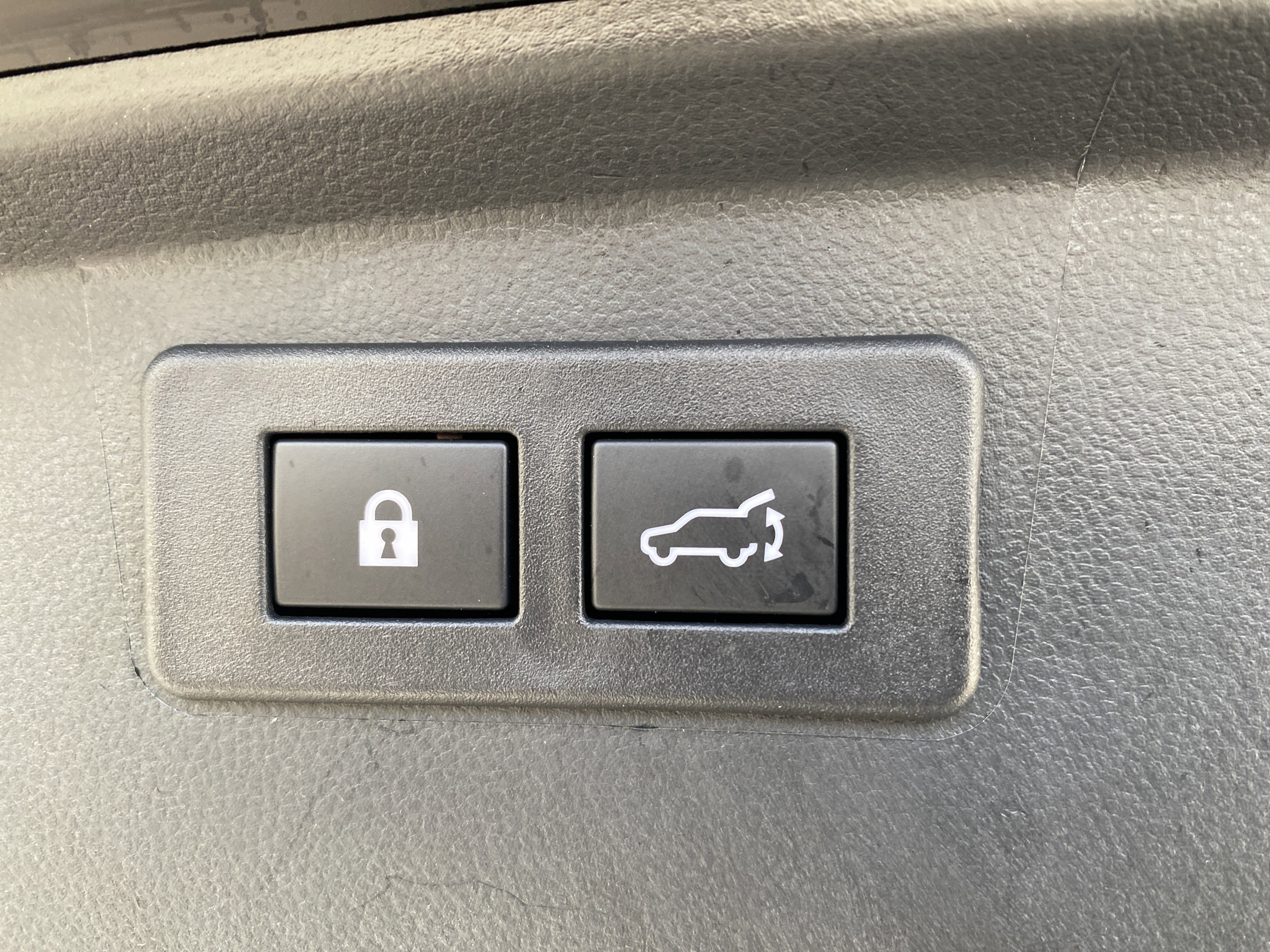 Used 2025 Subaru Outback Limited image 36