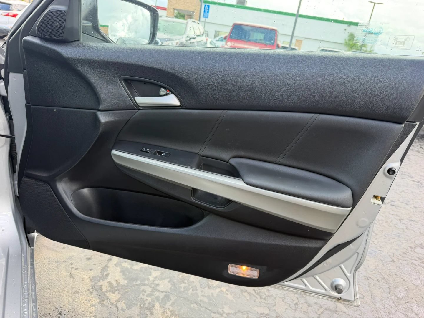 Used 2010 Honda Accord EX-L image 33