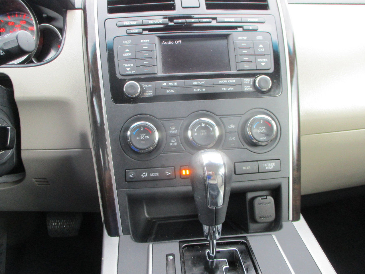 Used 2010 MAZDA CX-9 Grand Touring w/ Moonroof & Bose Audio Pkg image 17