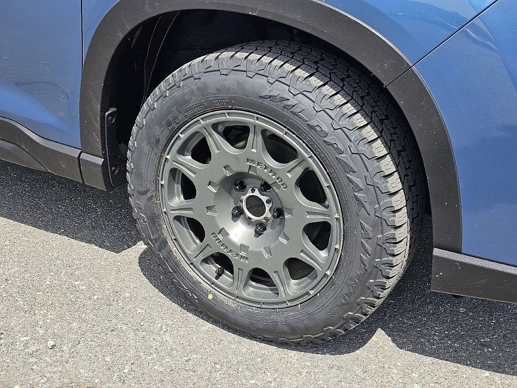 Used 2021 Subaru Forester AWD/4WD image 9