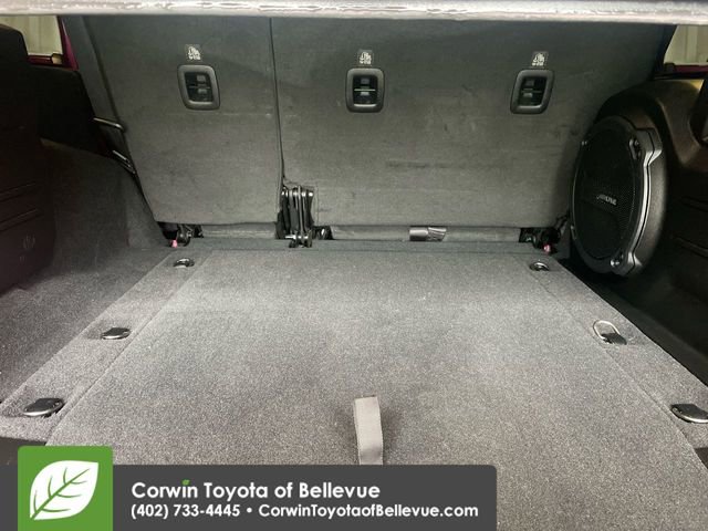 Used 2022 Jeep Wrangler Unlimited Sport image 17