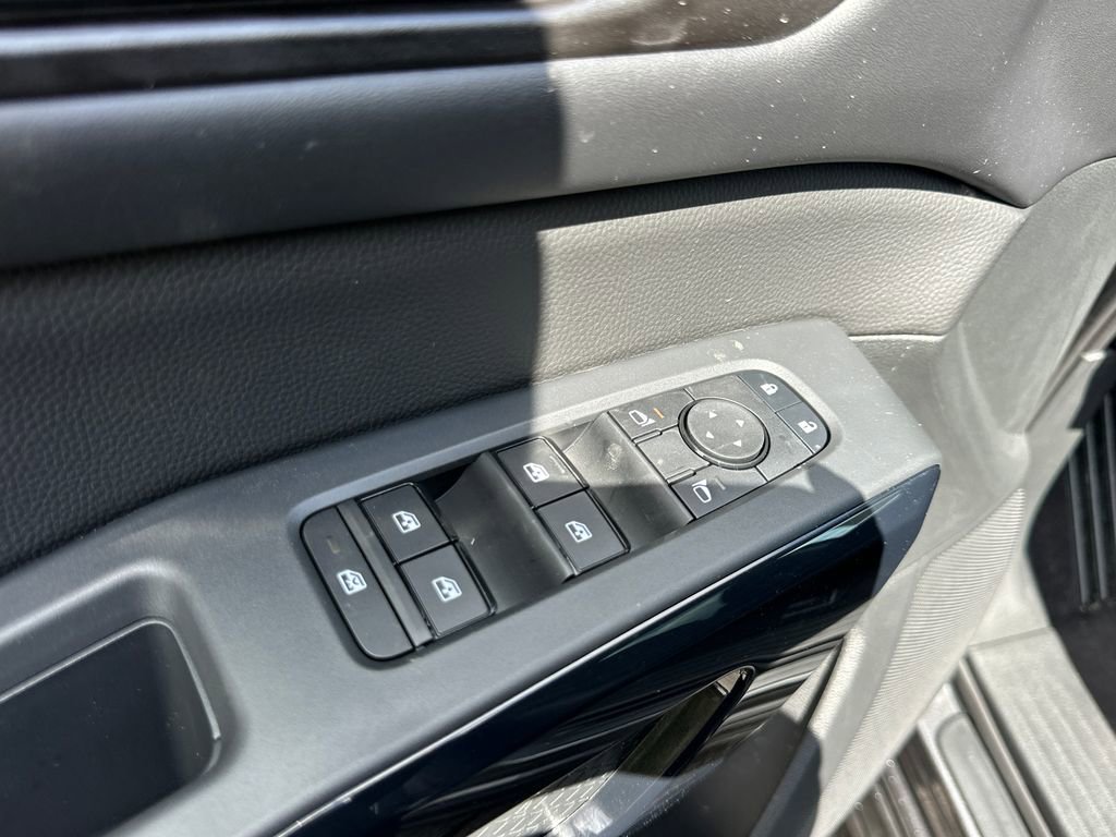 New 2026 Nissan Pathfinder SV image 11