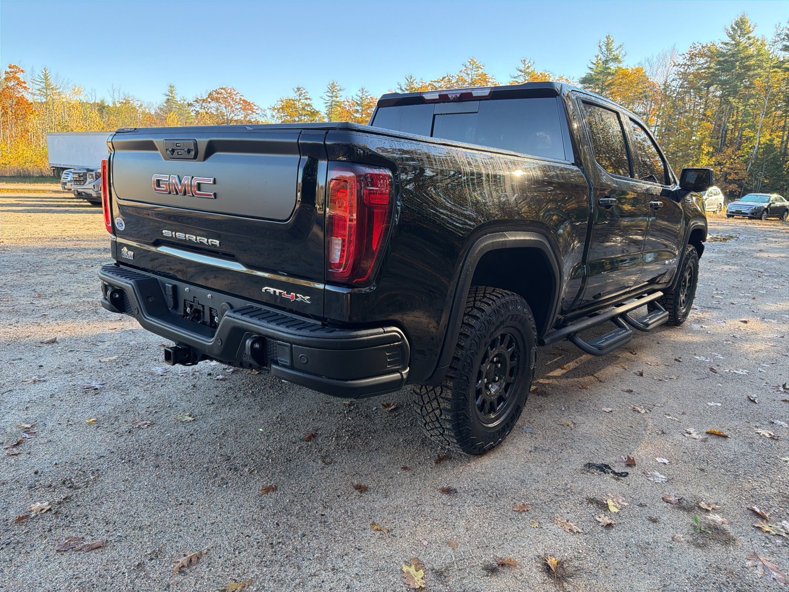 Used 2024 GMC Sierra 1500 AT4X w/ AT4X AEV Edition image 9