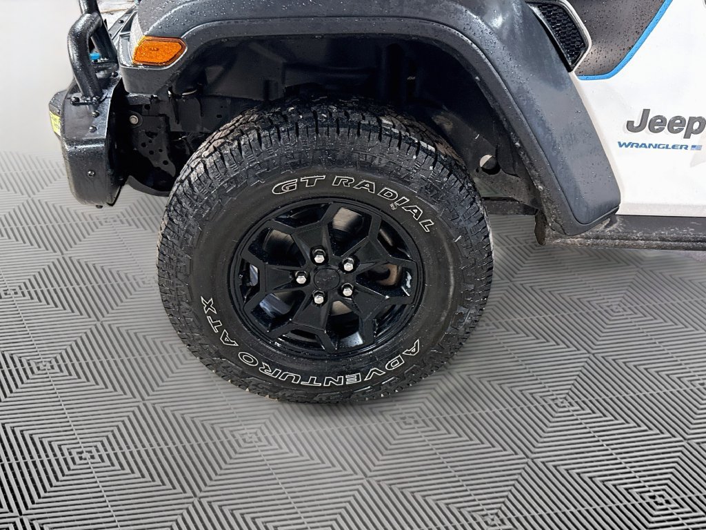 Certified 2023 Jeep Wrangler Unlimited Rubicon 4xe AWD/4WD image 35