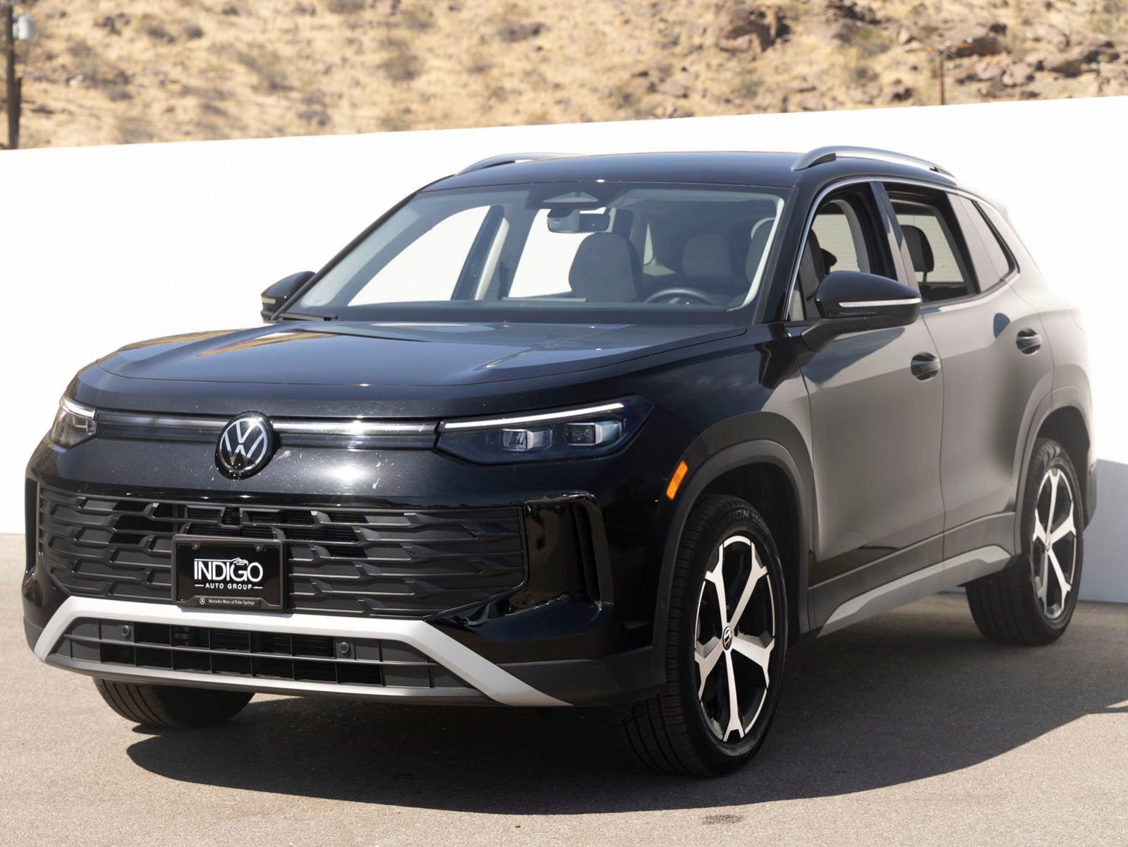 Used 2025 Volkswagen Tiguan SE image 5