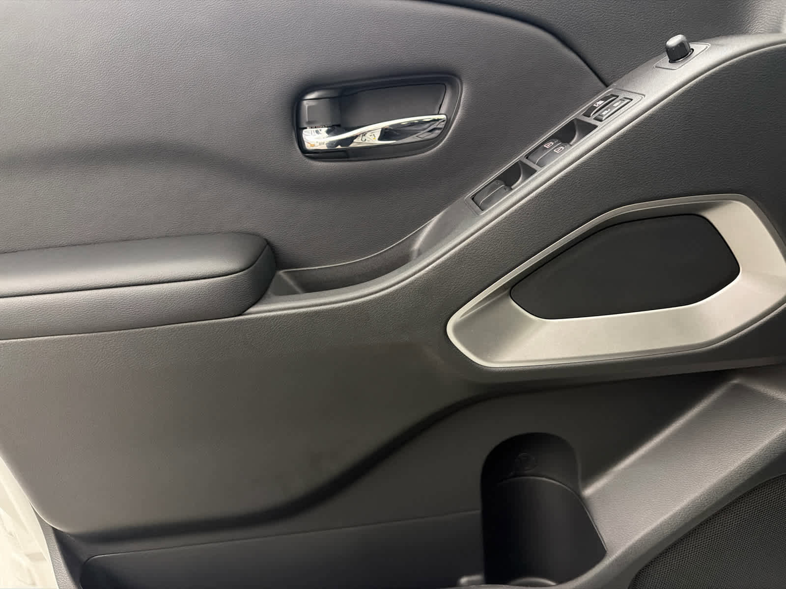 New 2026 Nissan Frontier SV w/ All-Weather Content Package image 22