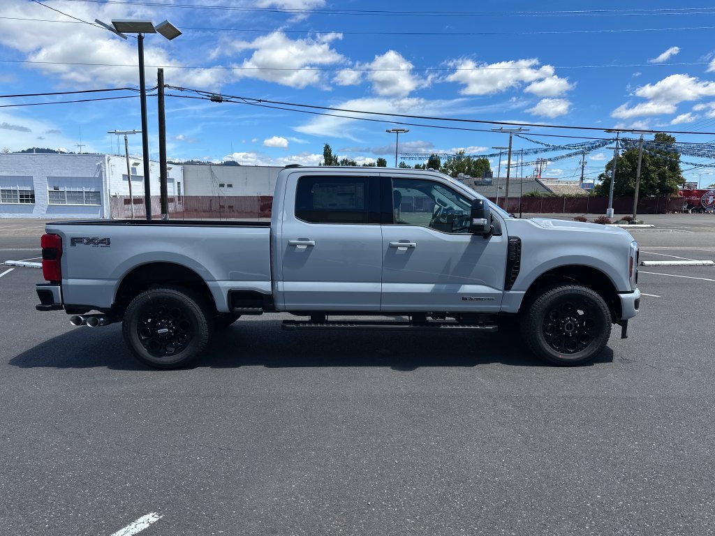 New 2026 Ford F250 Lariat w/ Black Appearance Package AWD/4WD image 8