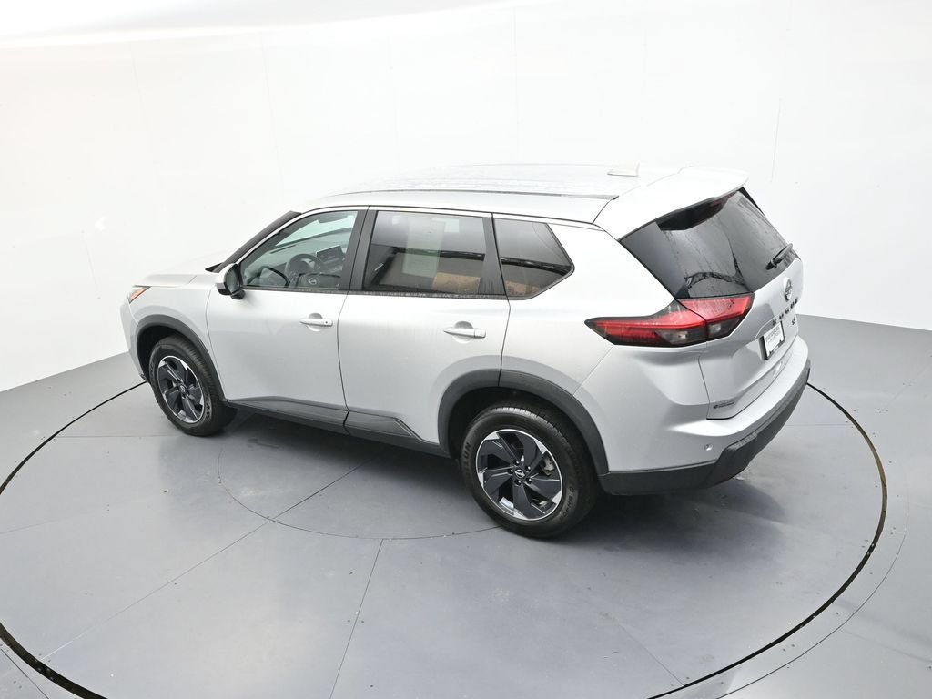Used 2024 Nissan Rogue SV FWD image 27
