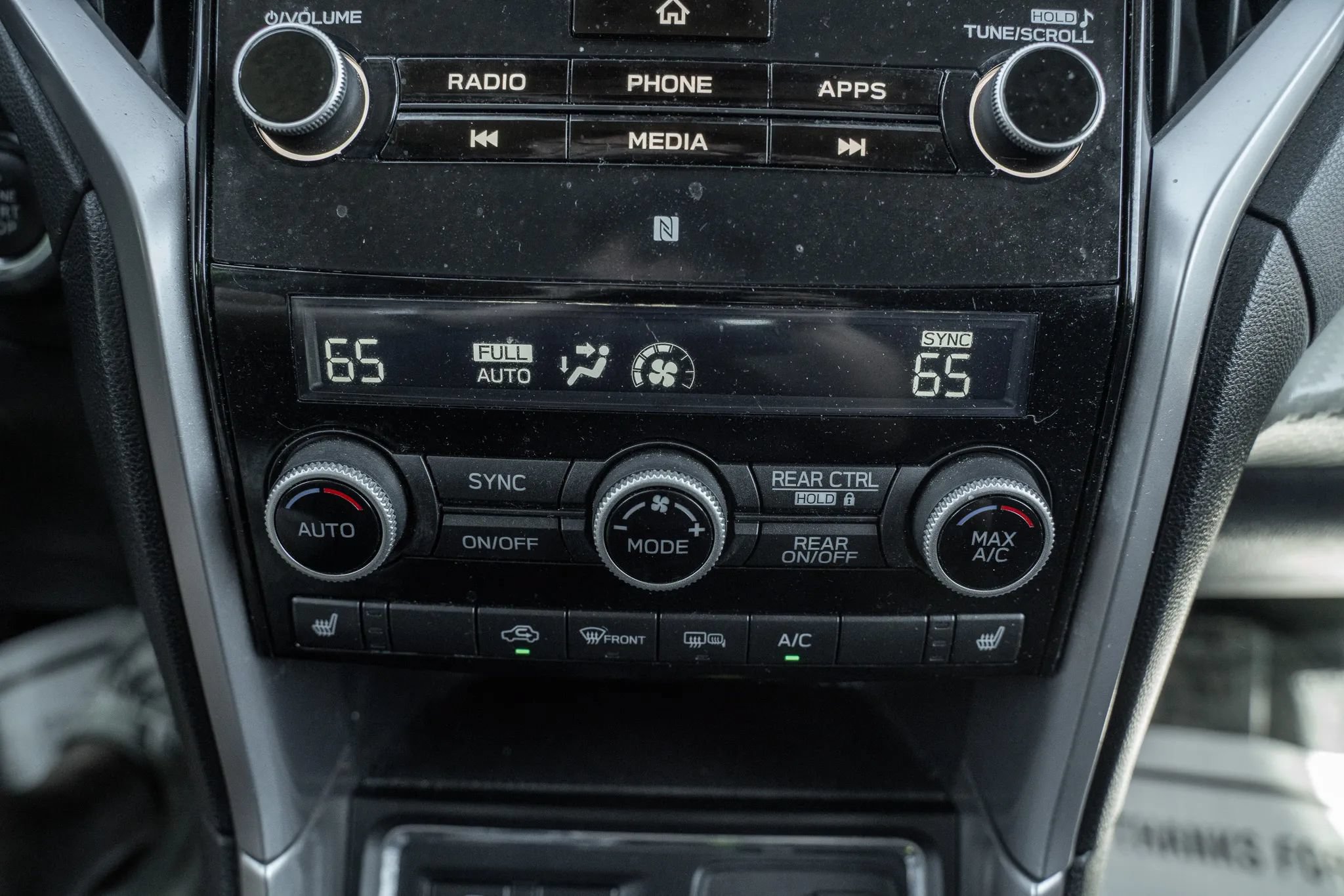 Used 2019 Subaru Ascent Premium AWD/4WD image 25