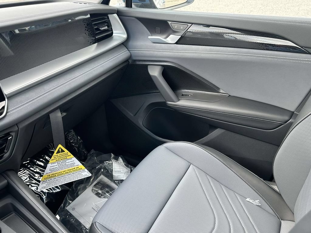 New 2026 Volkswagen Tiguan SE AWD/4WD image 26