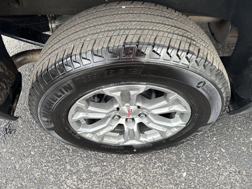 Certified 2024 GMC Sierra 1500 SLT image 40