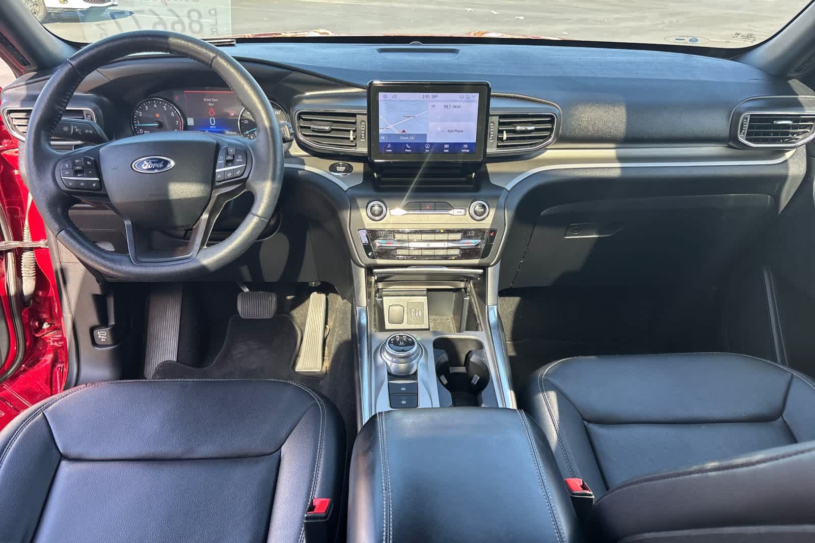 Used 2020 Ford Explorer XLT w/ Equipment Group 202A RWD image 4