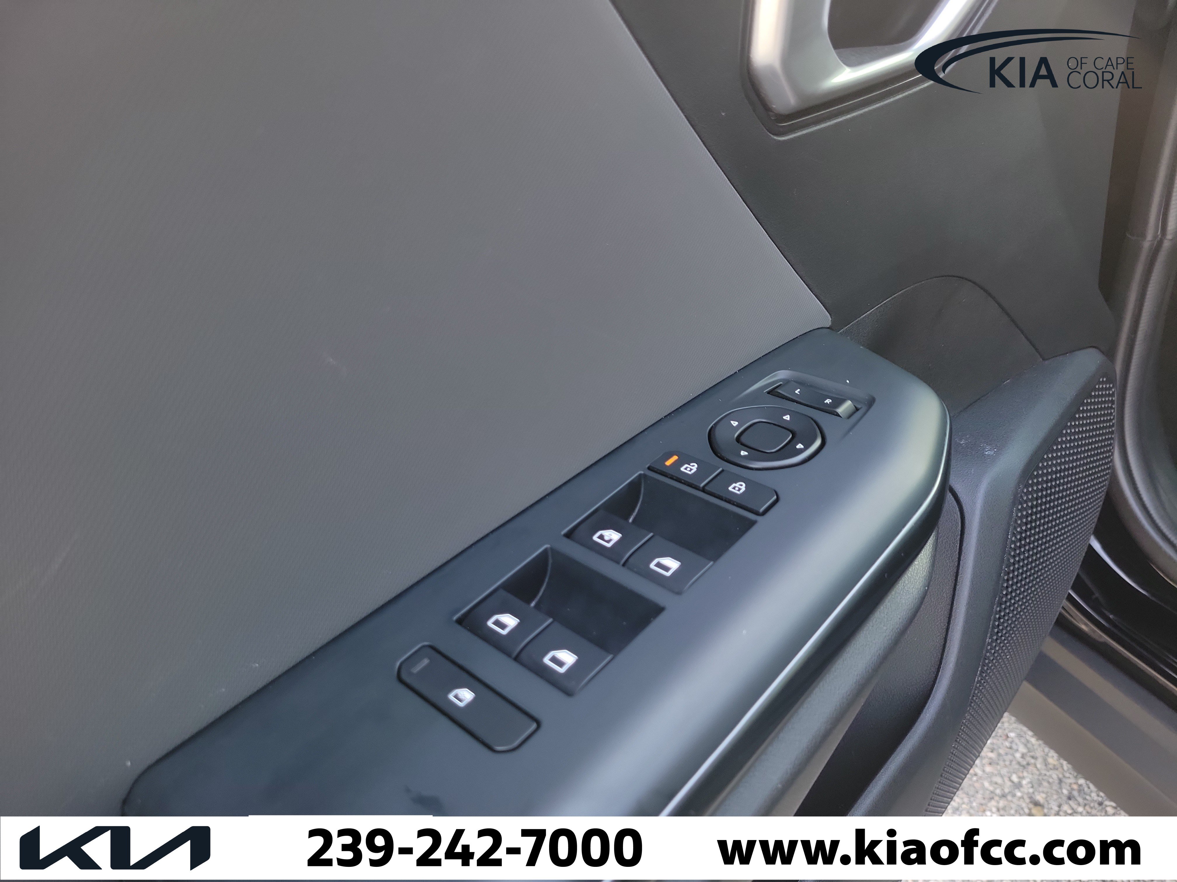 Used 2025 Kia K4 FWD image 21
