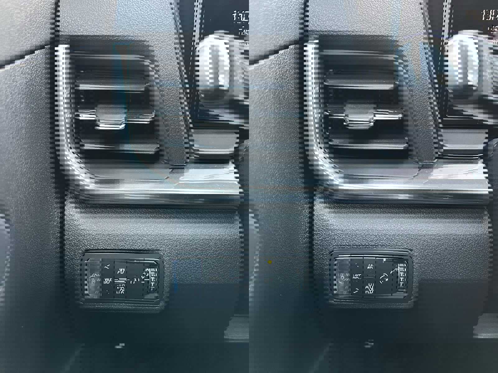 New 2026 GMC Terrain Elevation image 29