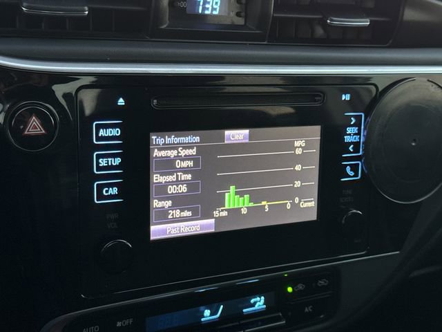 Used 2017 Toyota Corolla LE image 21