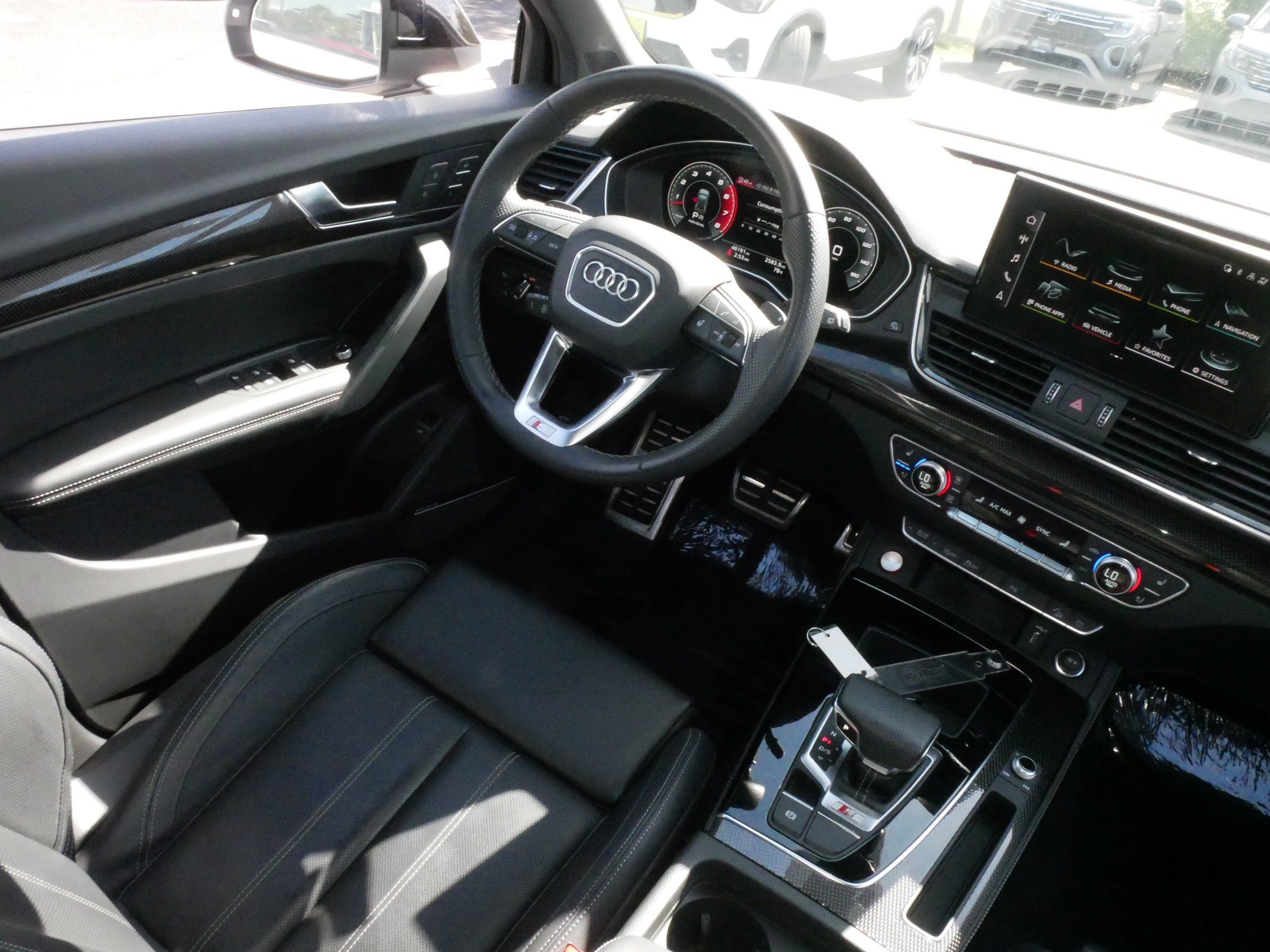 Used 2023 Audi SQ5 Premium Plus w/ Premium Plus Package AWD/4WD image 9