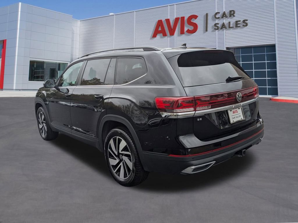 Used 2025 Volkswagen Atlas SE image 9