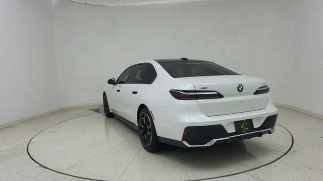 Used 2025 BMW 740i xDrive image 68