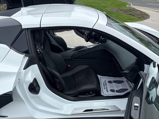 Used 2023 Chevrolet Corvette Stingray Preferred Conv w/ Z51 Performance Package RWD image 12