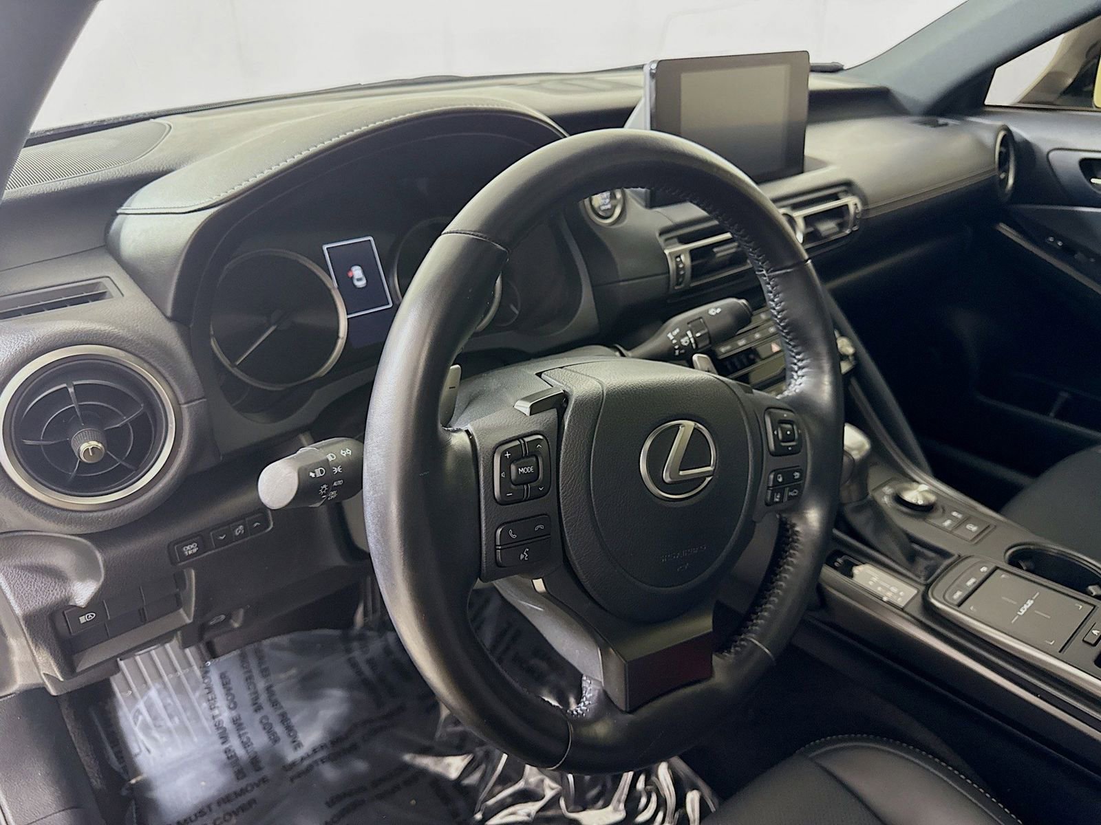 Used 2021 Lexus IS 300 300 w/ Comfort Package image 4